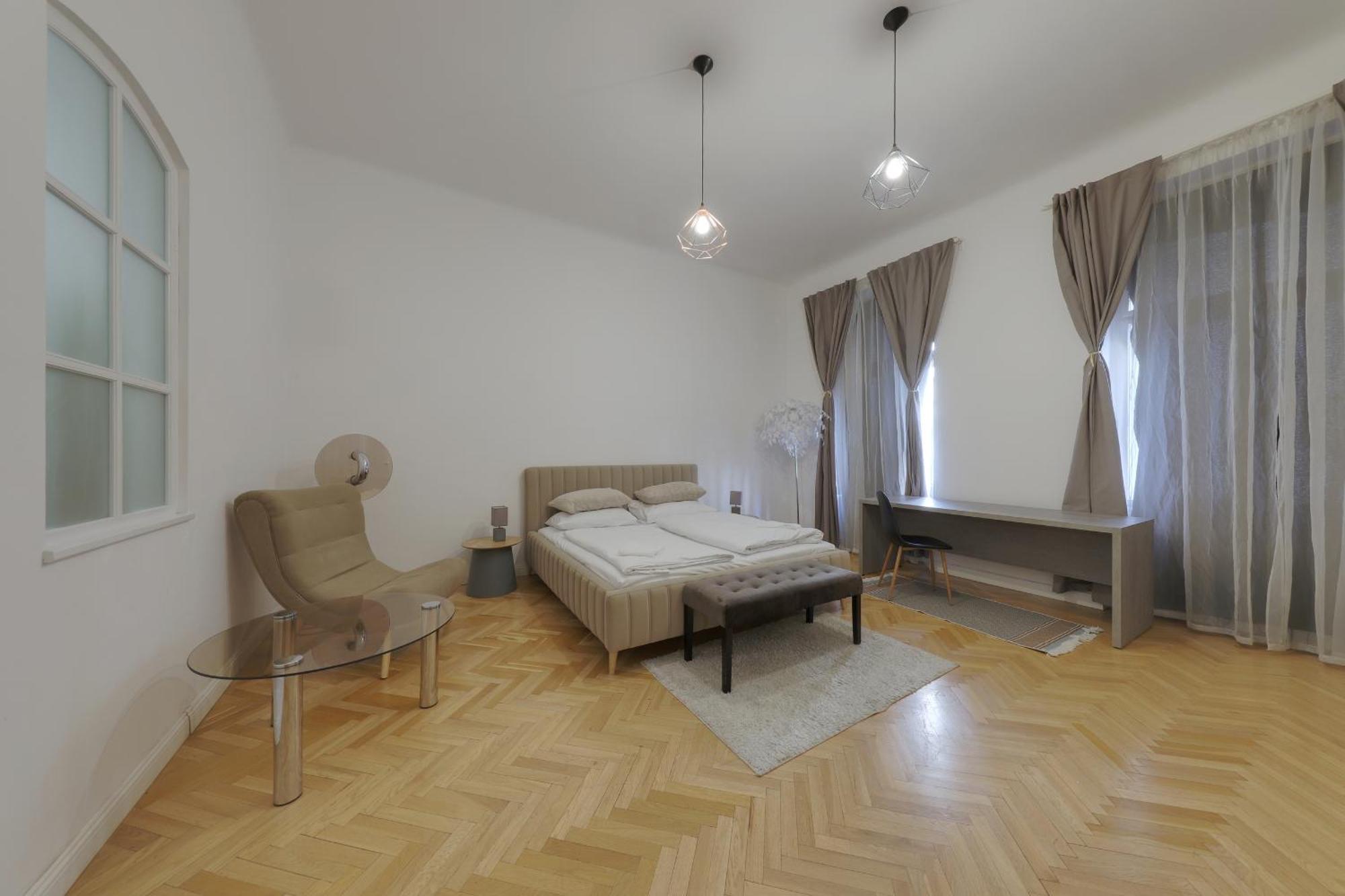 Beautiful Condo At The Old Town Pressburg Exterior foto