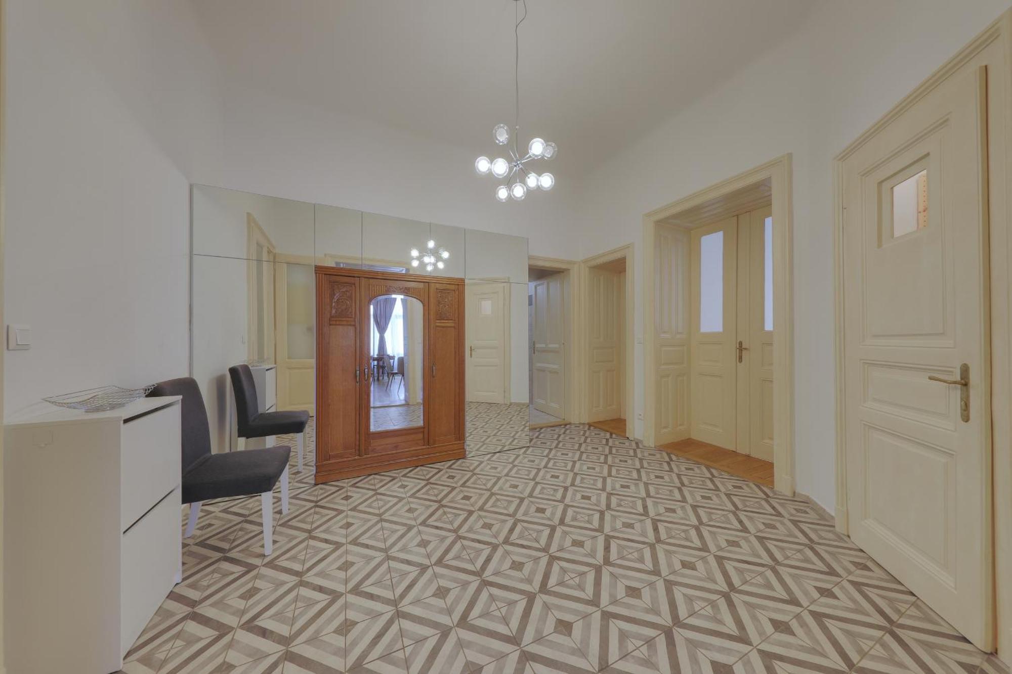 Beautiful Condo At The Old Town Pressburg Exterior foto
