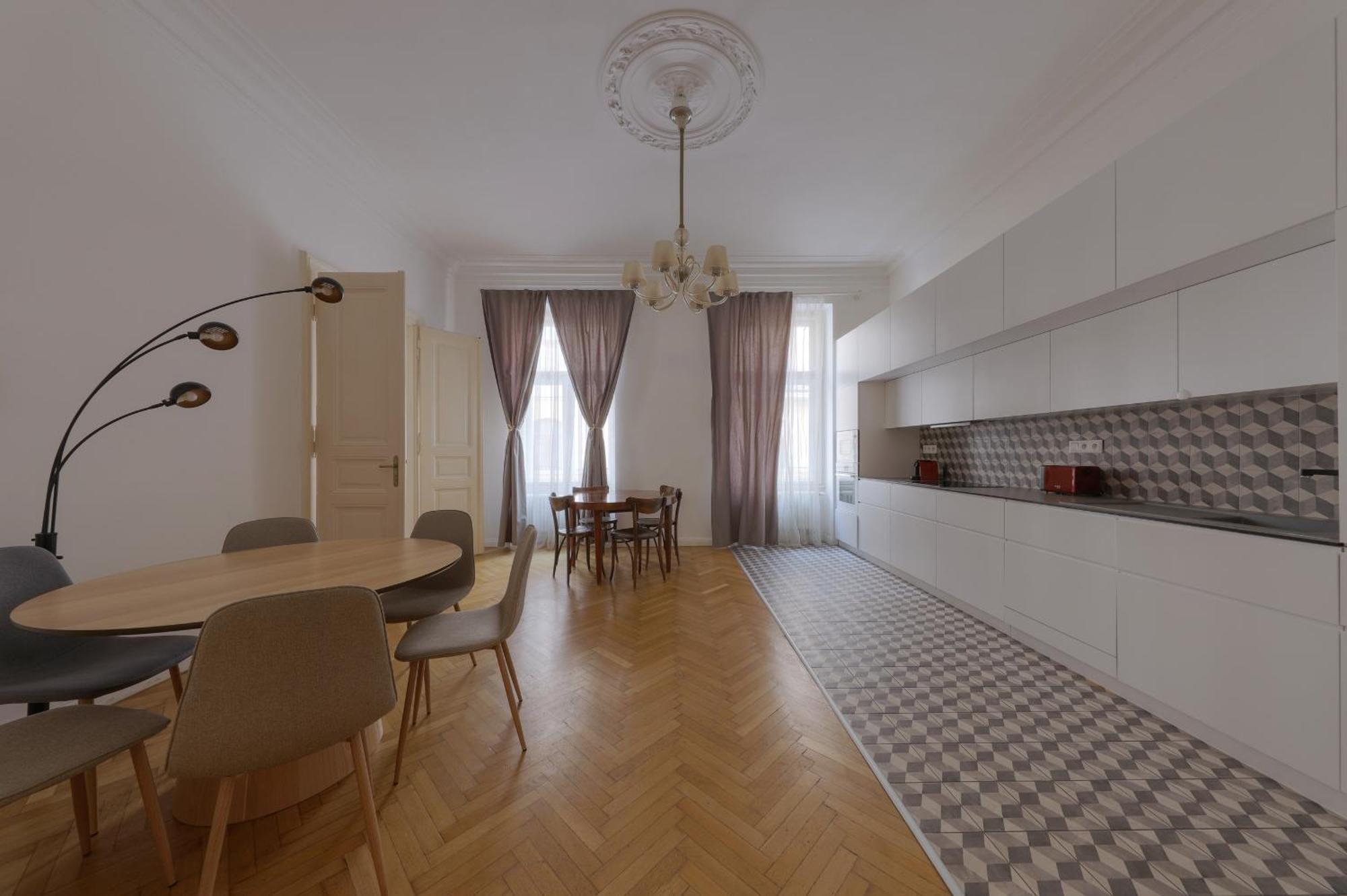 Beautiful Condo At The Old Town Pressburg Exterior foto