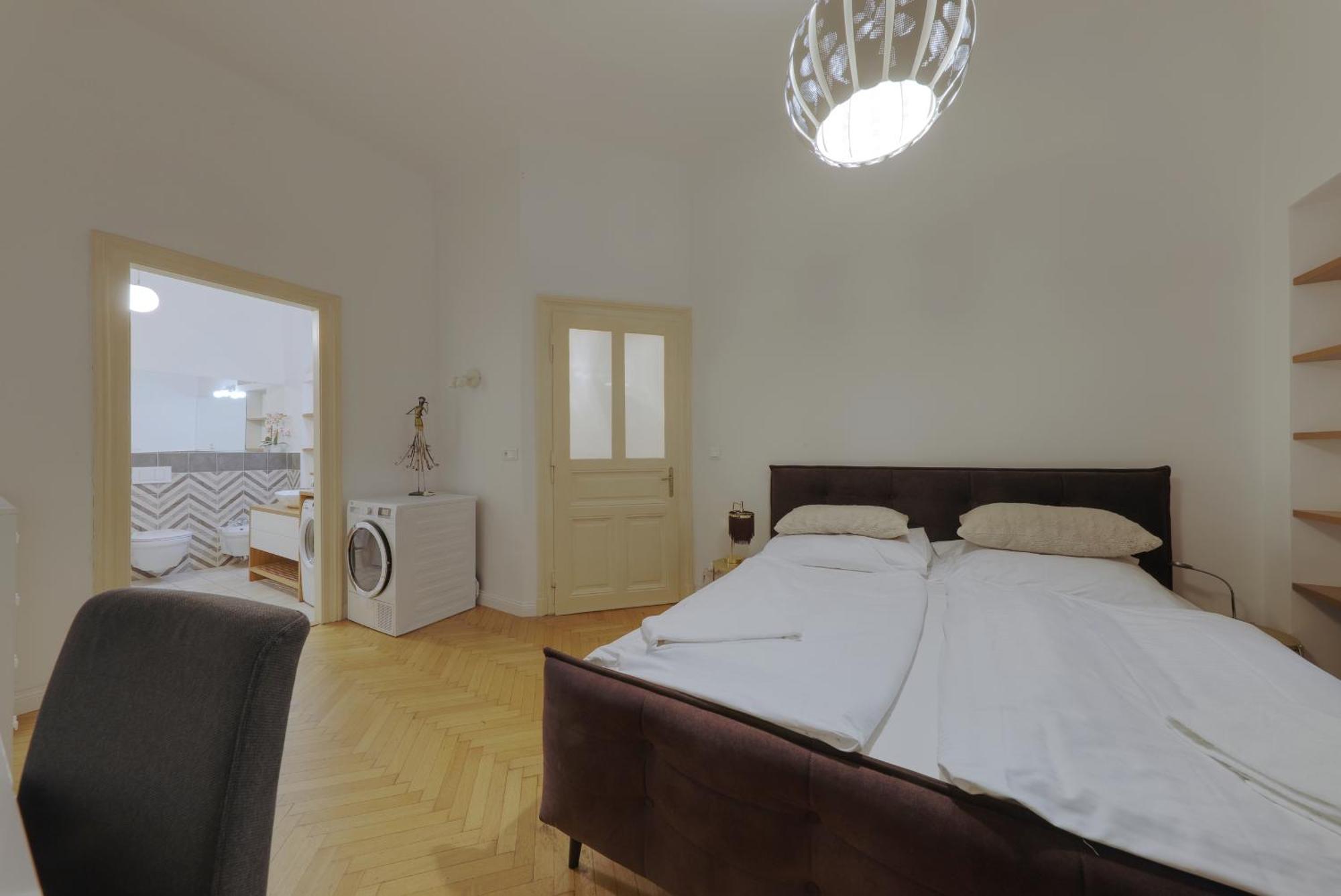 Beautiful Condo At The Old Town Pressburg Exterior foto