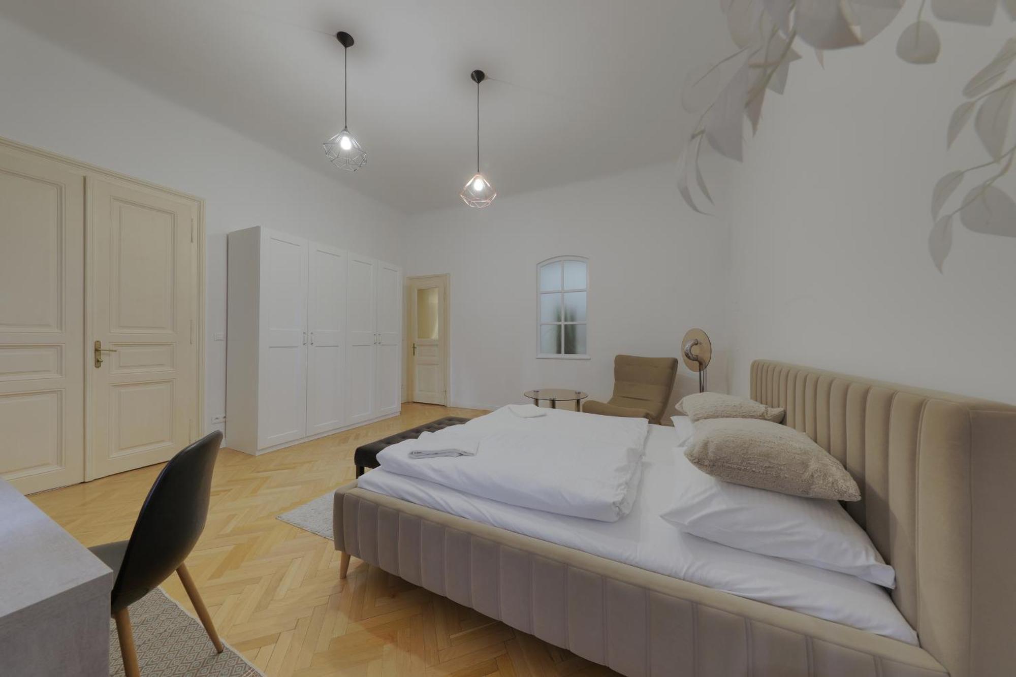 Beautiful Condo At The Old Town Pressburg Exterior foto